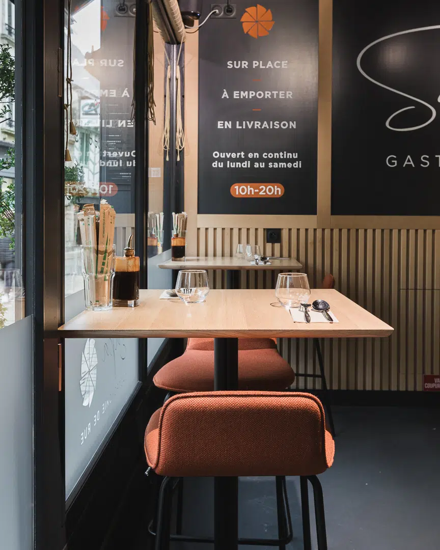 Sabaï : restaurant de street food thaï à Auray rénové et agencé par Inside