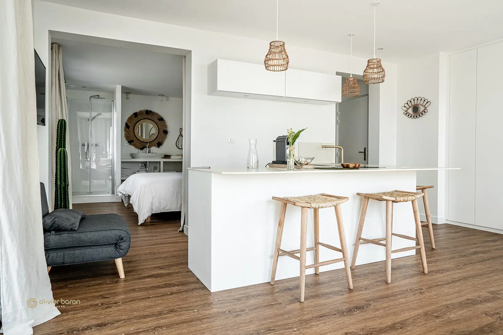 Bali Mood : suites hôtelières face à la mer au Men-Du, rénovées par Inside