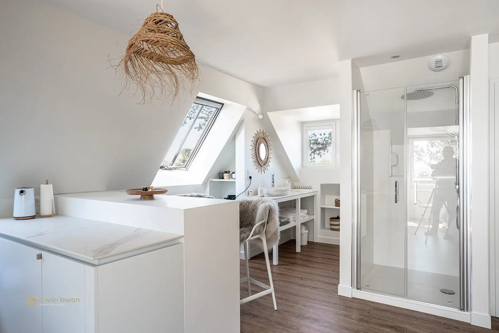 Bali Mood : suites hôtelières face à la mer au Men-Du, rénovées par Inside