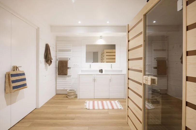 Sous-sol de 135 m² transformé en espace bien-être à La Trinité-sur-Mer
